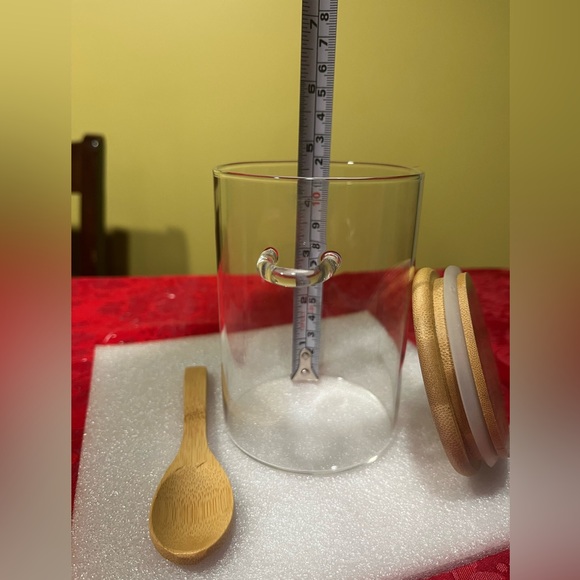 Set of 4 glass jars each with bamboo top and spoon. - Picture 3 of 11